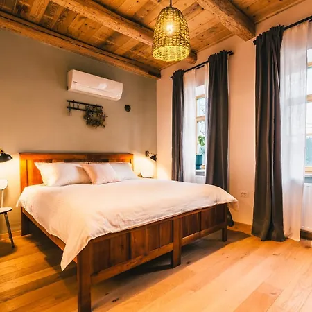 Semesterbostad Belakapa Authentic House With Garden And Free Parking *
