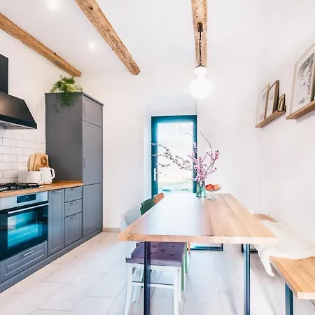 Belakapa Authentic House With Garden And Free Parking * Ilirska Bistrica