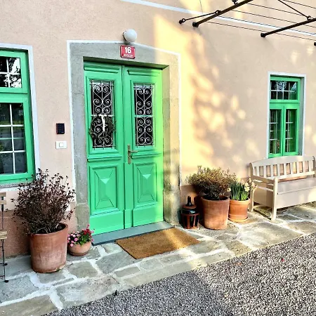 Semesterbostad Belakapa Authentic House With Garden And Free Parking Ilirska Bistrica