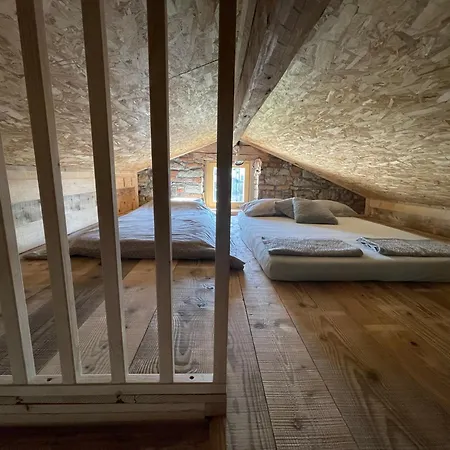 Belakapa Authentic House With Naturalistic Garden & Free Parking * Ilirska Bistrica