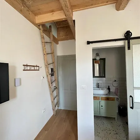 Belakapa Authentic House With Naturalistic Garden & Free Parking Casa vacanze