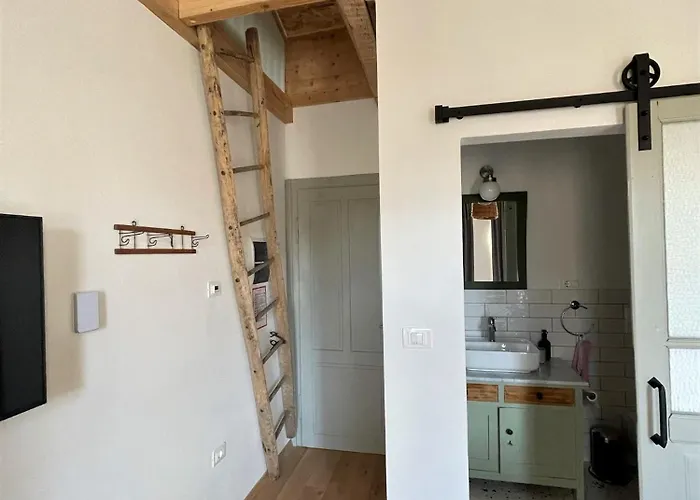 Belakapa Authentic House With Garden And Free Parking בית נופש