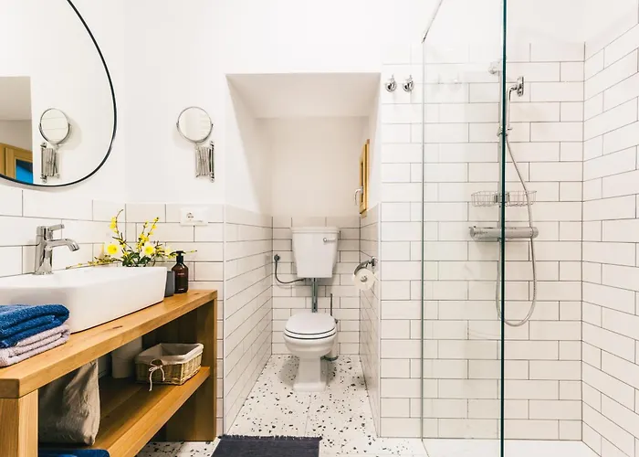 Belakapa Authentic House With Garden And Free Parking 別荘